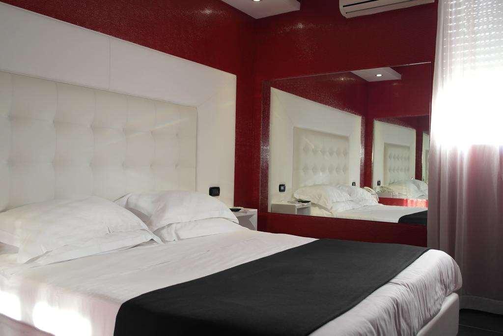 Kleopatra Design 4* Napoli